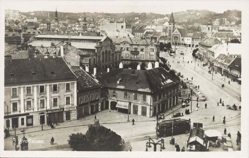 Autor: Bratislava historické fotografie / Kronika Slovenskej republiky